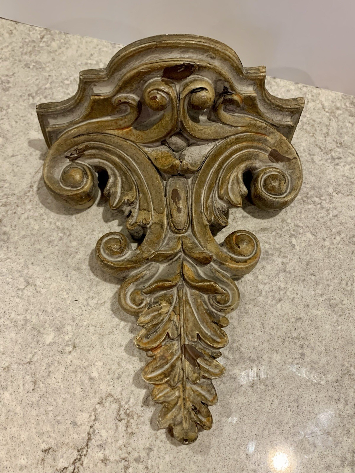 Gorgeous Vintage Wall Mount Shelf Sconce Acanthus Leaf Scrolls Resin 12”x 10”